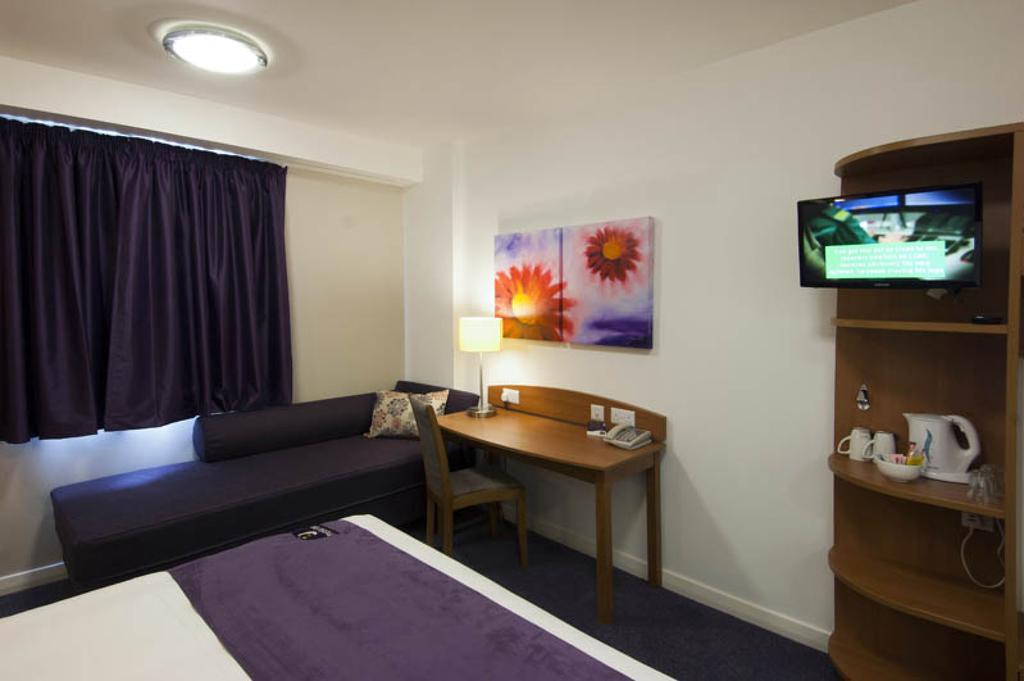 Premier Inn Rugby North - M6 Jct 1 Exterior photo
