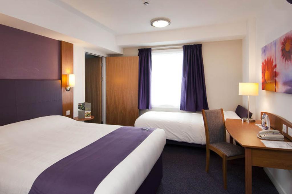 Premier Inn Rugby North - M6 Jct 1 Exterior photo